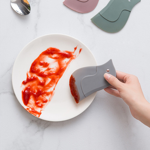 Penguin Soft Blade Scraper Household Kitchen Scraper Grease Board Scraper for Oil Stains Baking Kitchen Gadget