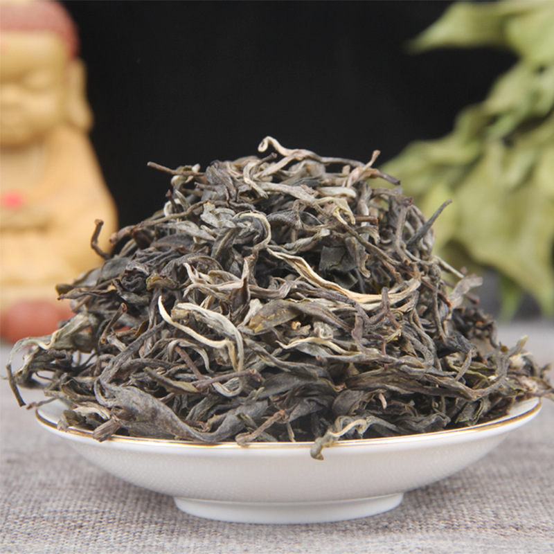 wholesale 2021 year Yunnan Wu Yi Spring Mingqian Spring Pure material Pu'er tea Raw tea Wool bulk
