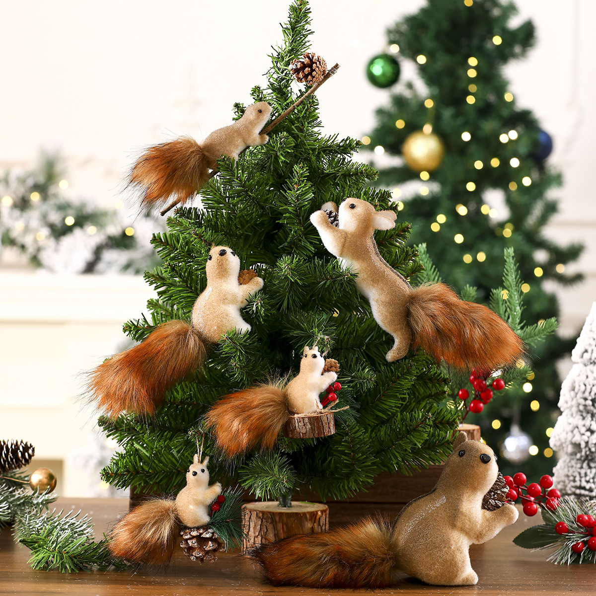 Cross-Border New Product Christmas Squirrel Decoration Christmas Decoration Artificial Squirrel Pendant Christmas Tree Creative Decorations
