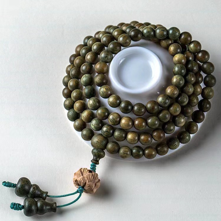 Jade Sandalwood Green Sandalwood Bracelet 108 Rosewood Good Luck Beads Bracelet 68mm Male and Female Couple Rosary Beads