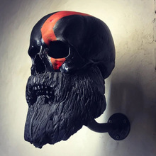 独立站新爆款树脂墙艺术带胡须头盔架的摩托车头盔头骨家居装饰品