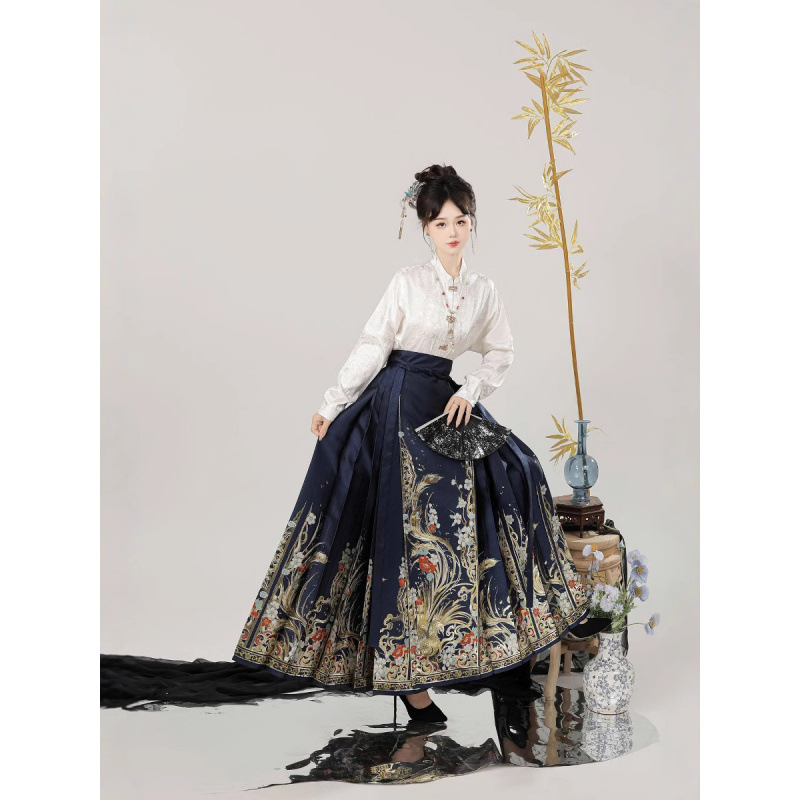 【祥瑞】仿妆花织金马面裙+白色暗纹提花衬衣