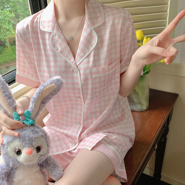 공장 대외 무역 시뮬레이션 실크 아이스 실크 잠옷 여자의 여름 반팔 반바지 느슨한 가정 옷 만화 세트 착용