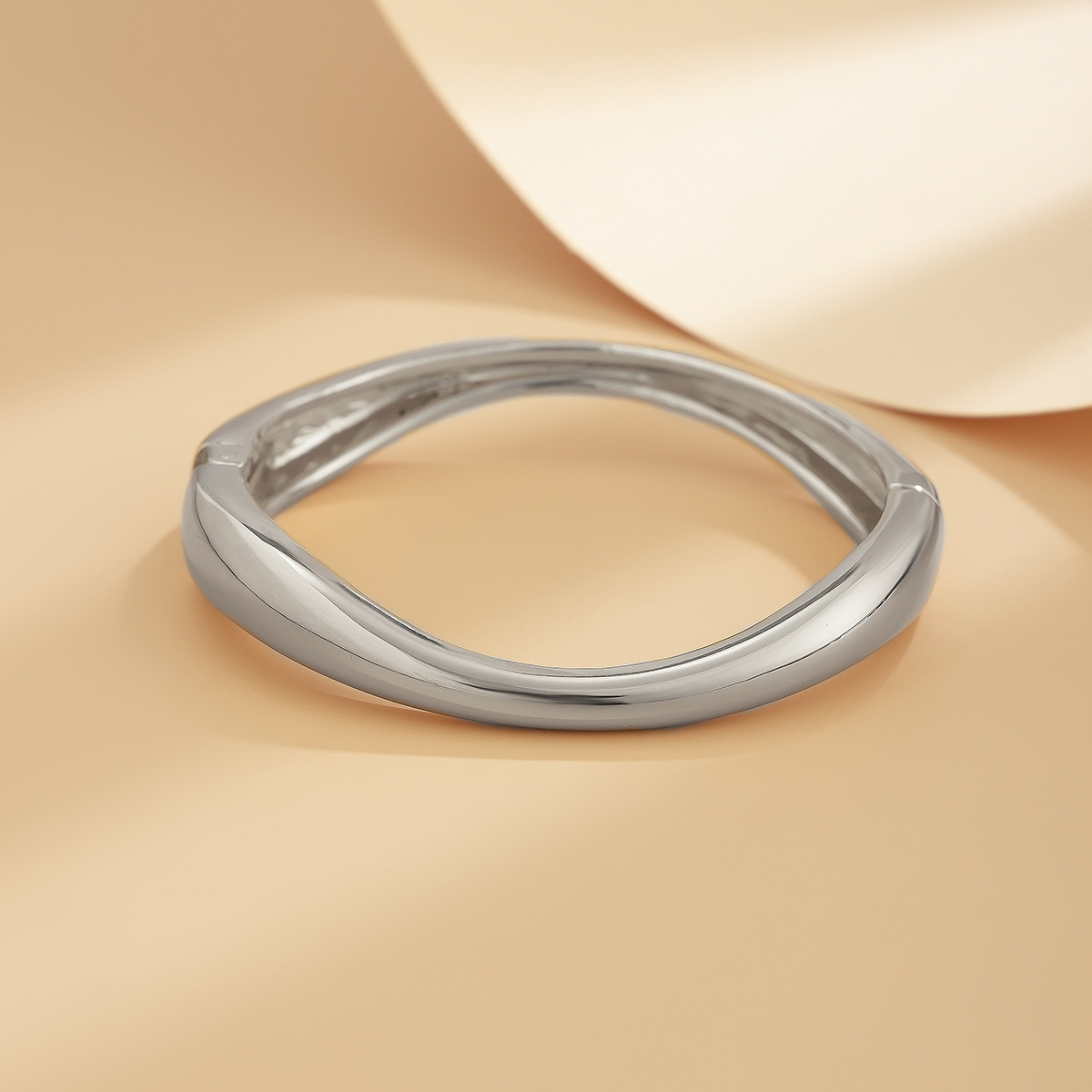 32g Weight Bangle Classification Alloy Chain Material Street Occasion Alloy Material Geometric Pattern Women's Gender Plating Design Exaggerated Style Exaggerated Geometric Alloy Bangles Wholesale 5