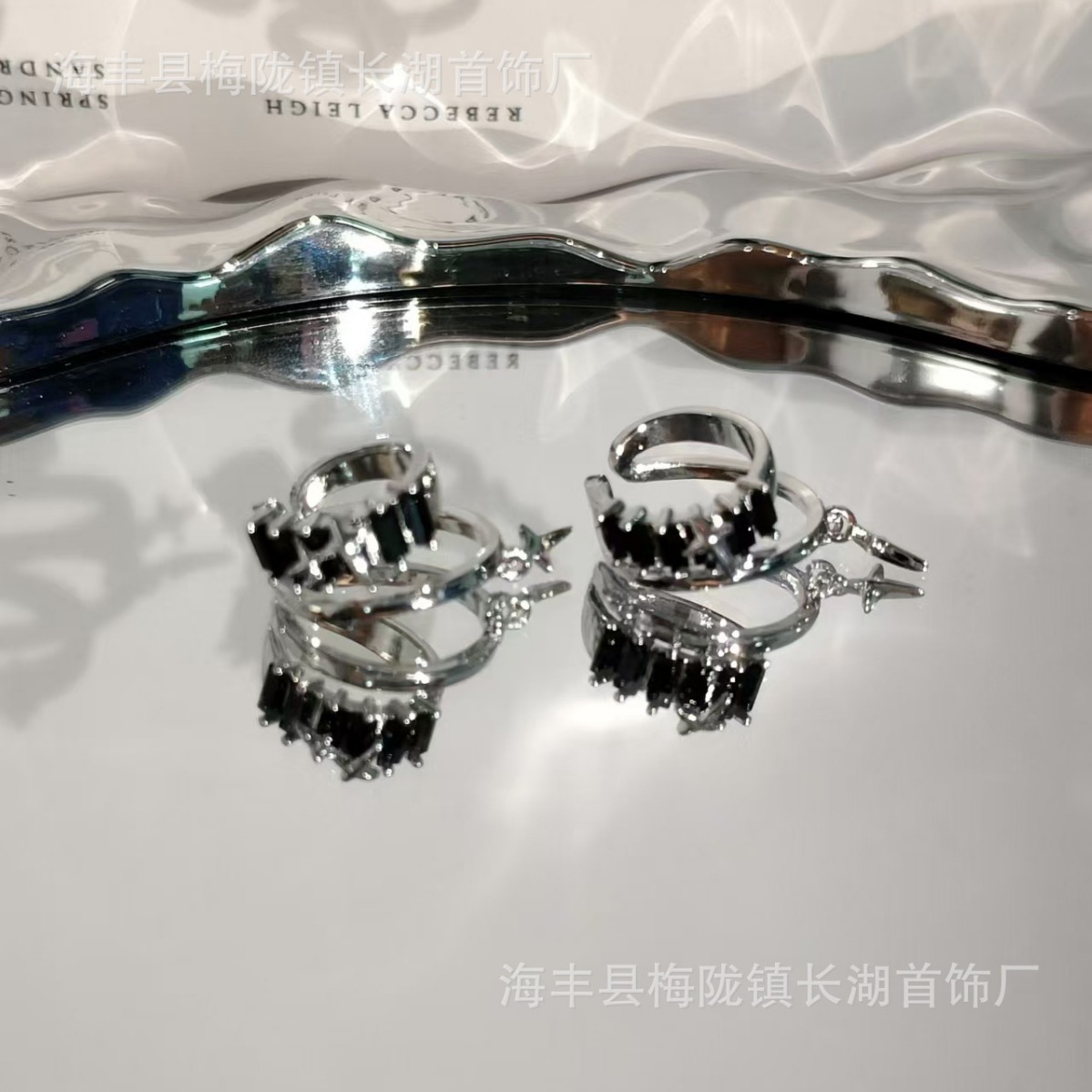 Knock a! Sweet Cool Style Black Zirconium Mango Star Ear Clip No Ear Holes Women's New Ear Clip Niche Ear Accessories Trendy Men's Accessories