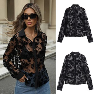 �W���羳���QŮ�b���R�d2025�괺�ļ��¿�W���r���Ը��L���r��Ů