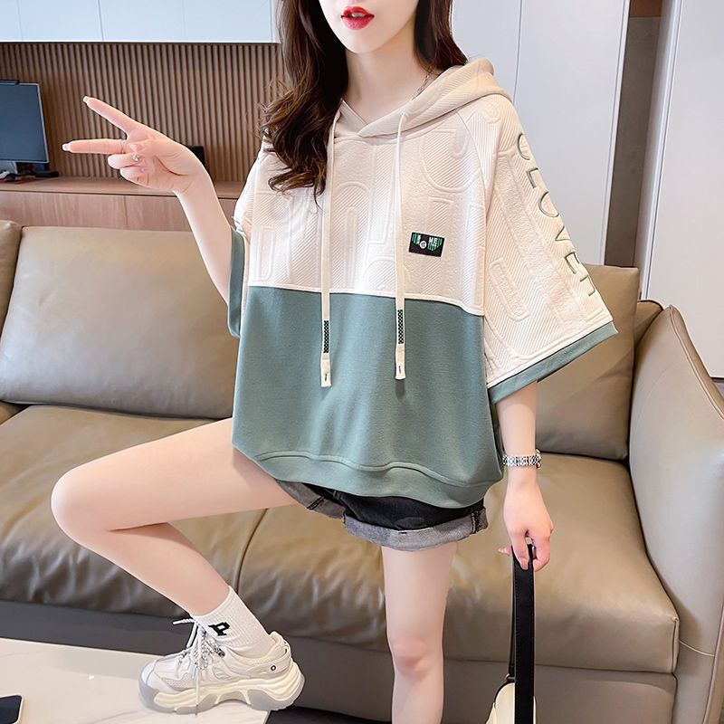 Design Sense Hooded Short-sleeved T-shirt Women's Summer 2025 New Style Small Contrast Color plus size Loose Short Top Trendy Design Sense Hooded Short-sleeved T-shirt Women's Summer 2025 New Style Small Contrast Color plus size Loose Short Top Trendy