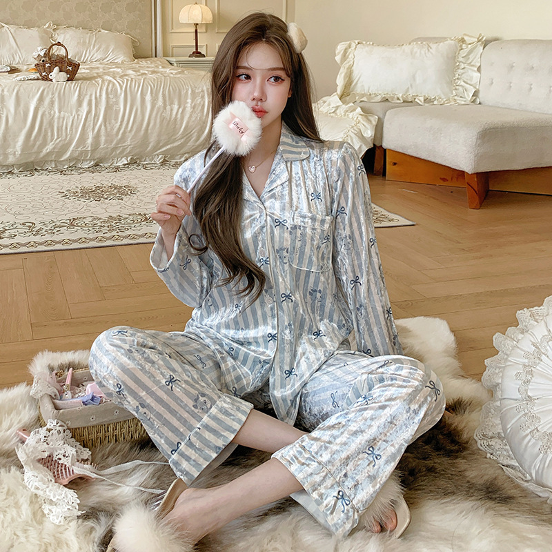 2025新款金丝绒睡衣梦中情猫女长袖长裤蓝色条纹蝴蝶印花舒适家居|undefined