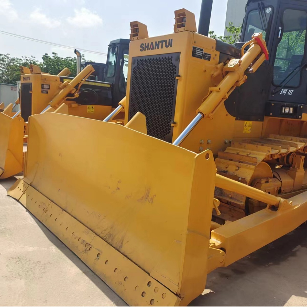 Zhuhai de segunda mano SHANTUI montaña empujando SD220 bulldozer 160 220 320 bulldozer image 3