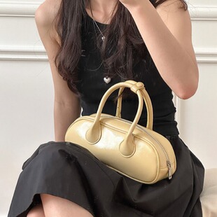 ��ƤŮ���n��С��buckslea�ֹ��͹ŕr�а��������μ�Ҹ�������Ů