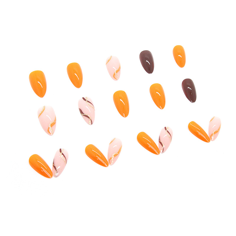 Herbst-Winter warme orangerote Datteln und Zongzi, gepaart mit goldenen Bändern, voller Vitalität, Nägel tragen, Instagram_voghion.com