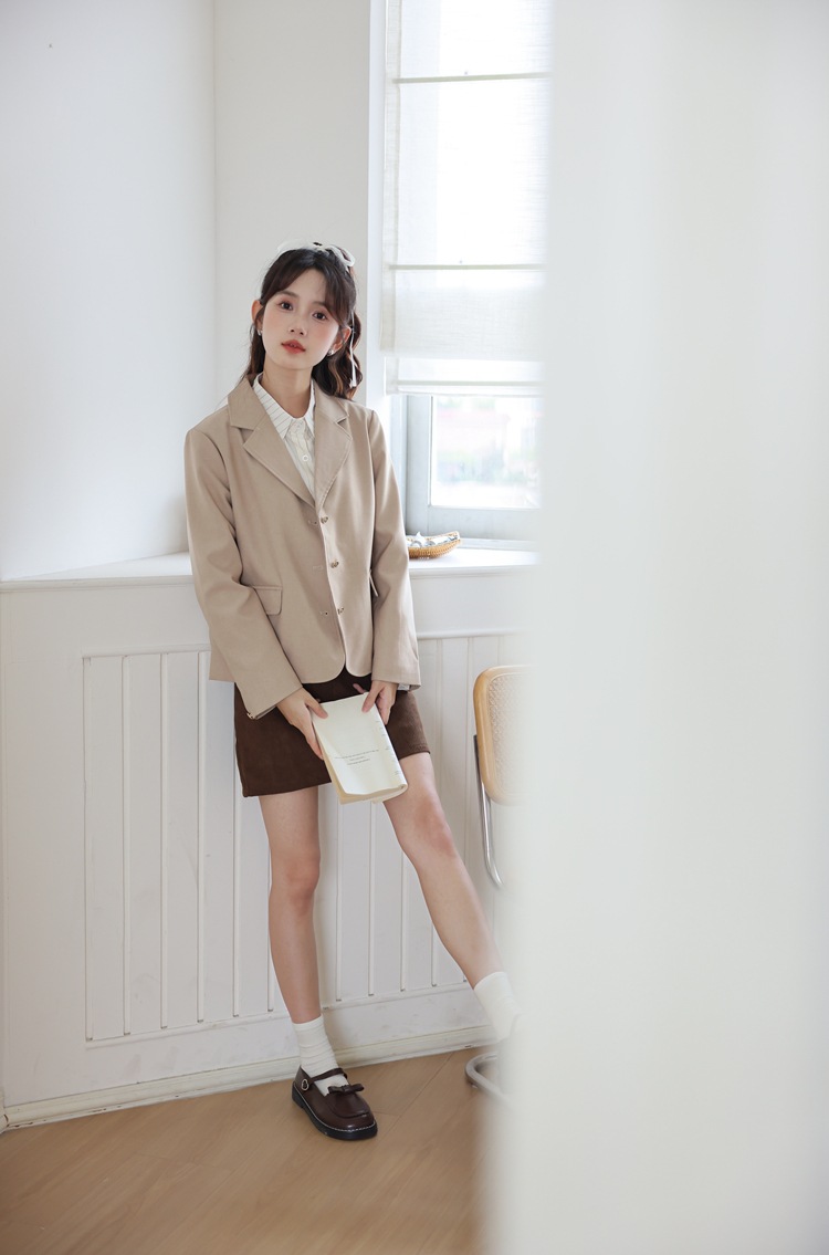 Simple French-style Short High-end Elegant For Women, New Spring Collection, Versatile Blazer With A Suit Collar_ecoleips.com