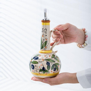 Underglaze Ceramic Olive Oil Bottle Vinegar Bottle Kitchen Seasoning Bottle Art Kitchen Environment Sandalwood