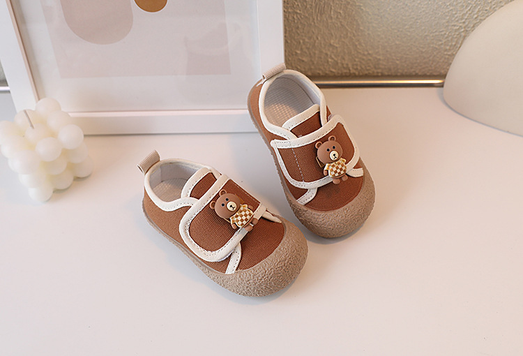 Koreanische Version von Kinder Canvas 2023 Frühling und Herbst Neue Jungen Casual Little Bear Girls Cartoon Weiche Sohlen Baby_voghion.com