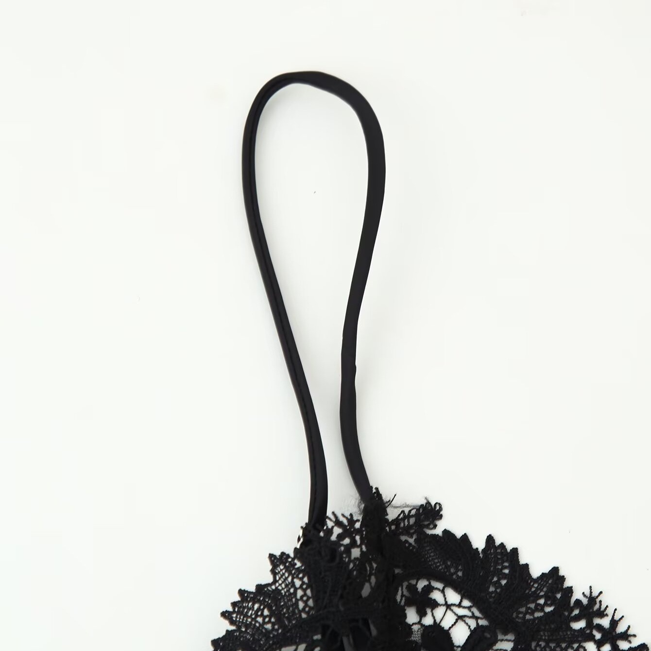 GraceChic Collection Automne 2025 Nouvelle Mode Européenne et Américaine Ensemble de Lingerie Femme en Satin de Soie Texturé Haut et Short_voghion.com