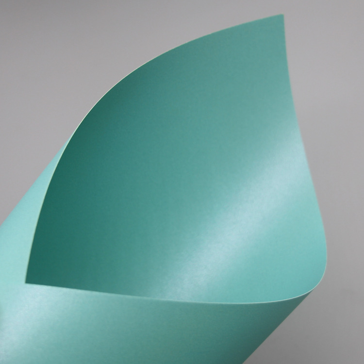 A4 totalmente abierto papel perla papel especial papel de metal 250g papel flash grueso cartón de color de doble cara cartón duro hielo blanco