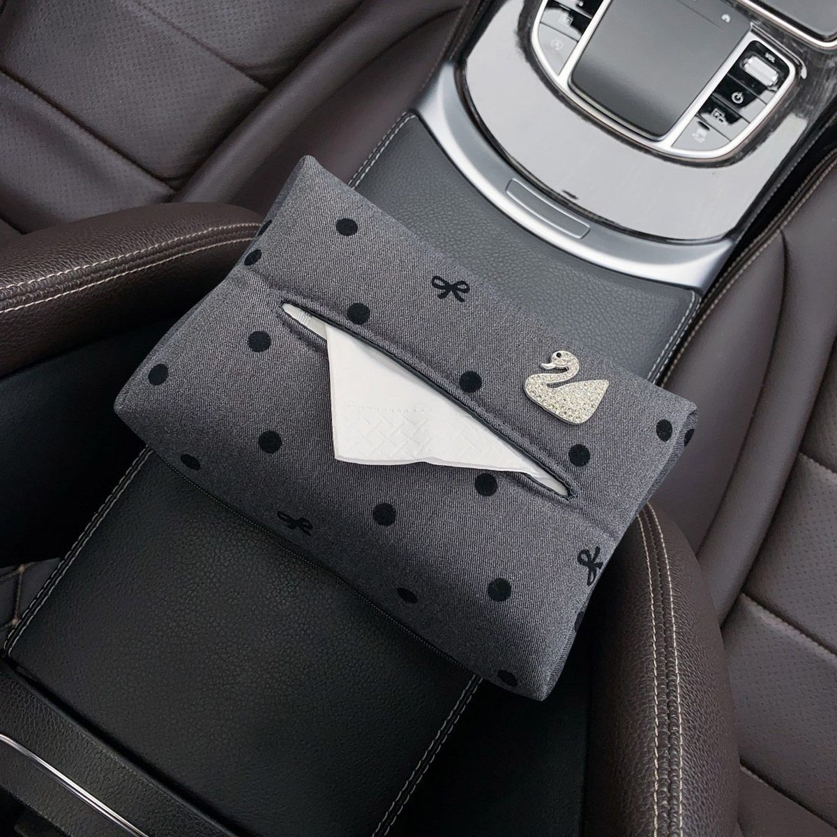Car Tissue Box with a High-End Feel for Women, In-Car Tissue Holder, Car Tissue Storage Box, Armrest Box for Car Use