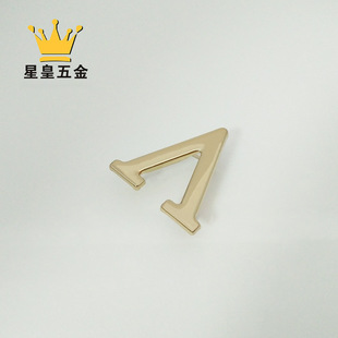�FƤV�β����ĸ�����Ь���Ů���ִ��b�������