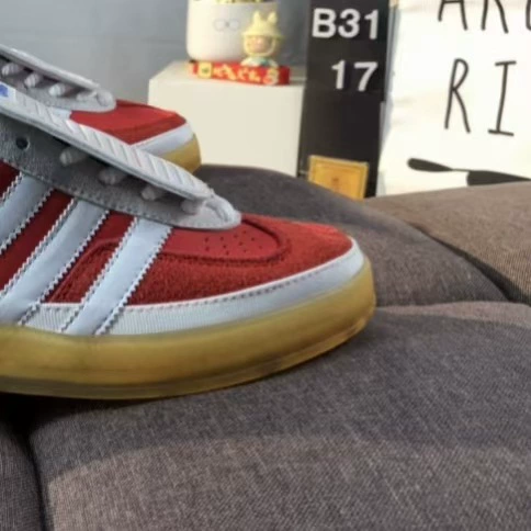 Кроссовки Adidas повседневные противоскользящие и износостойкие низкого типа, удобные и дышащие, подходят для повседневной носки