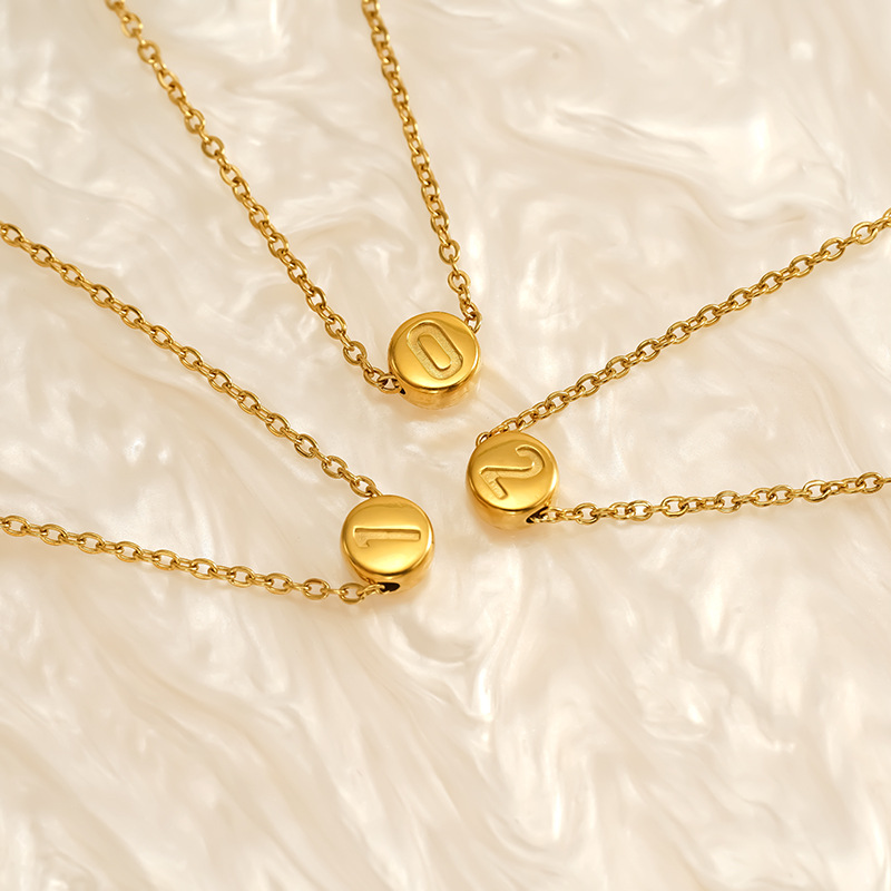 Collar geométrico de acero inoxidable para mujer, cadena de clavícula de estilo minimalista, con colgante de marca digital redonda perforada simple transfronteriza_voghion.com
