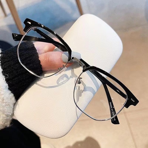 Retro half-rim anti-blue light brow frame, cool and stylish, suitable for round faces and slimming effect, can be paired with prescription or non-prescription glasses