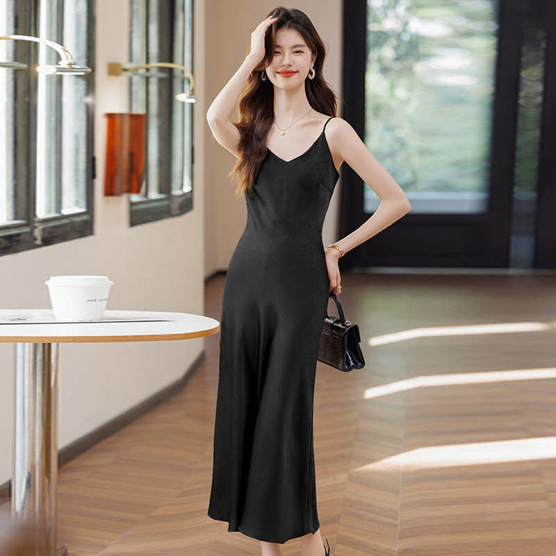 Black summer dress sleevless