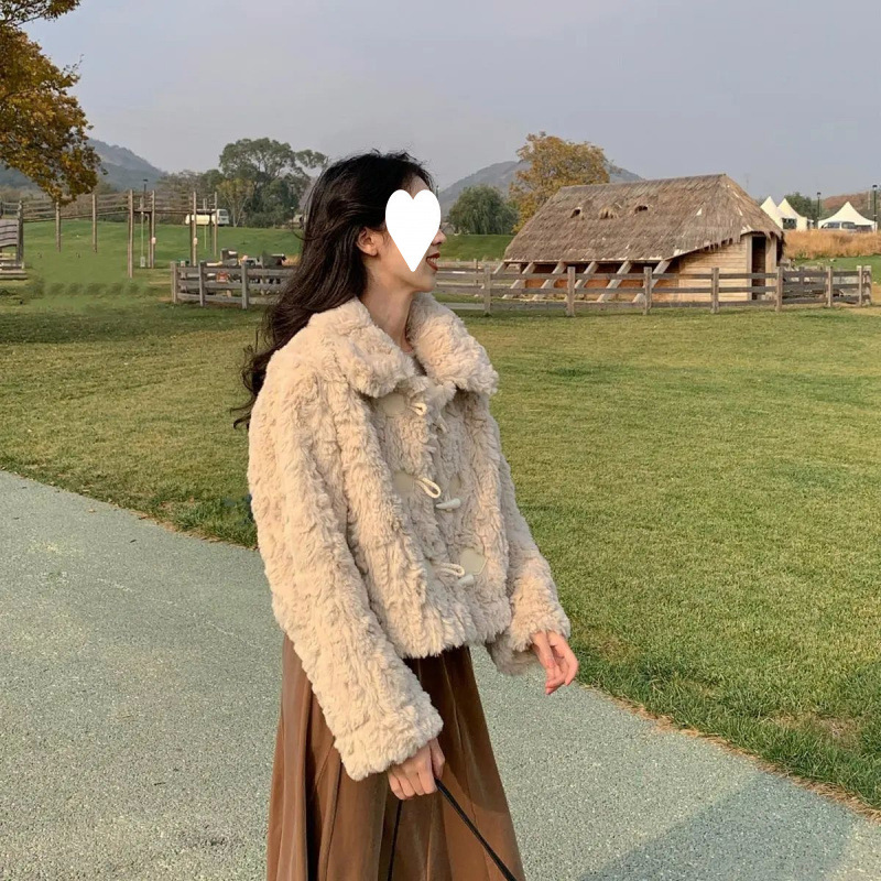 (2개) SYT 따뜻한 사랑 코너 버클 2024 모피 한 짧은 코트 여성의 새로운 봄 두꺼운 봉제 탑