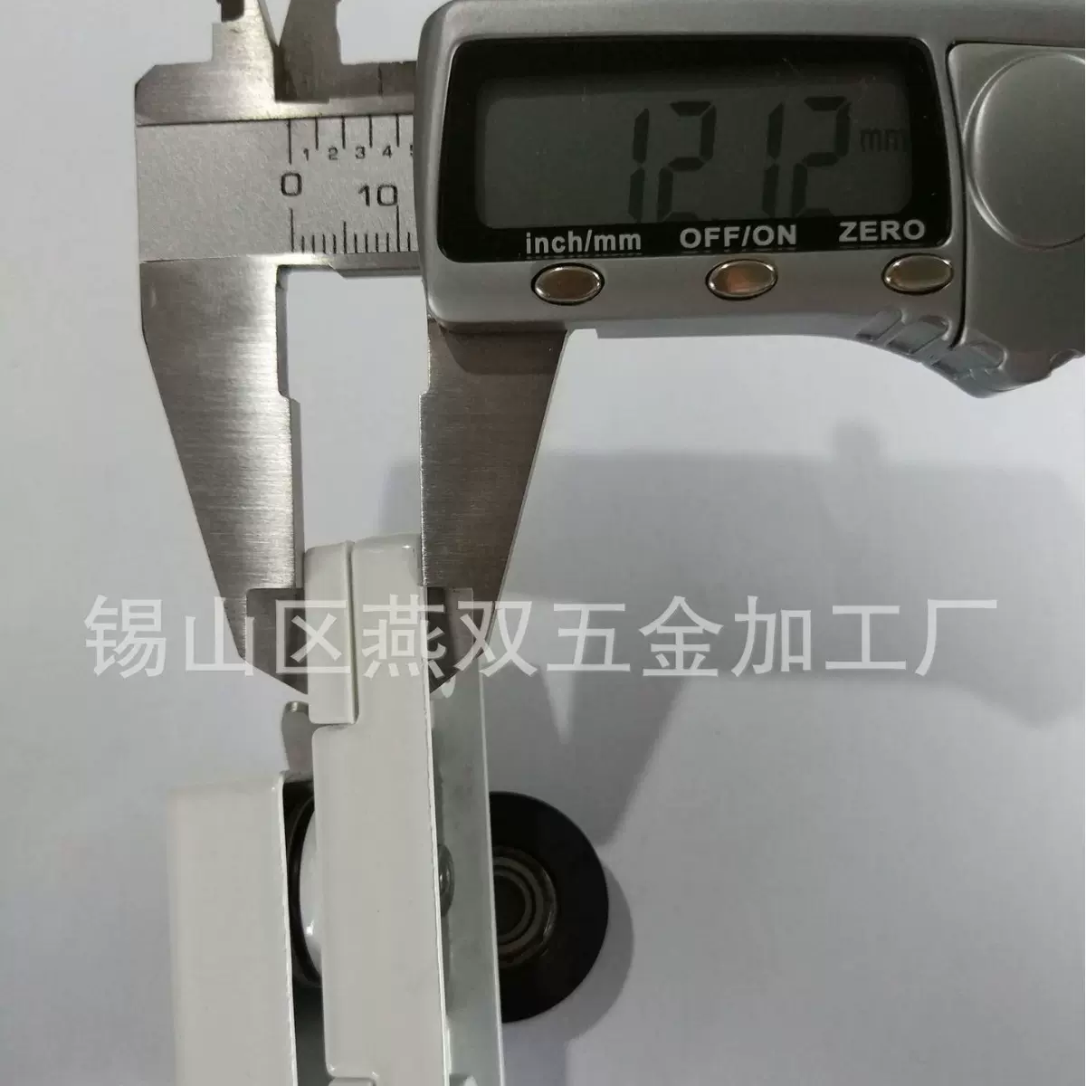 定制高低月牙锁推拉窗锁方柄锁门窗