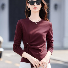 52017不規則な長袖tシャツ女性2025春秋タイプのシャツはシンプルな純色の修身に合わせて痩せた上着を見せます。