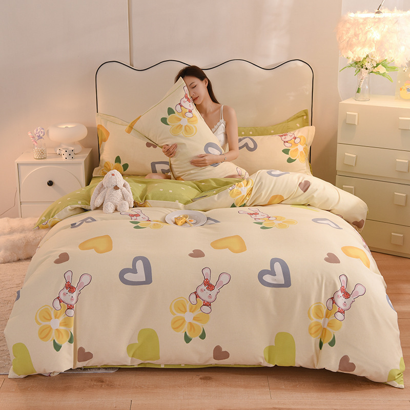 New version A high-support high-density ecological brushed four-piece set printing four-piece bedding gift three-piece set