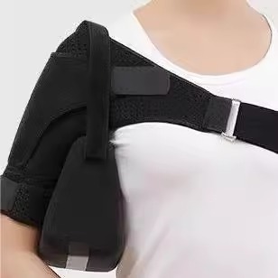 Strap-On Compression Strain Fitness Protective Gear Sports Shoulder Pads Sports Shoulder Pads Left and Right Universal Breathable Compression Adjustable