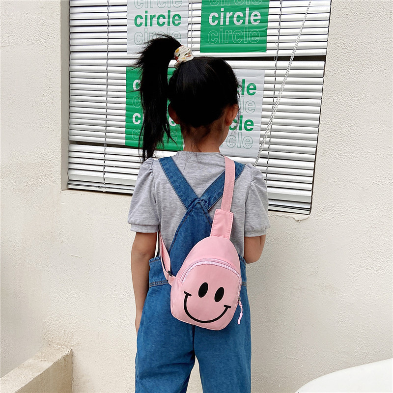 Bolso de pecho sonriente para niños Bolso de hombro para bebé Bolso pequeño para bebés Bolso diagonal para niñas Bolso de moda al aire libre para niños