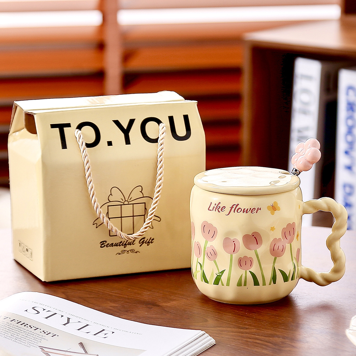 Pink tulip [cup+cover+exclusive flower spoon] hand gift box