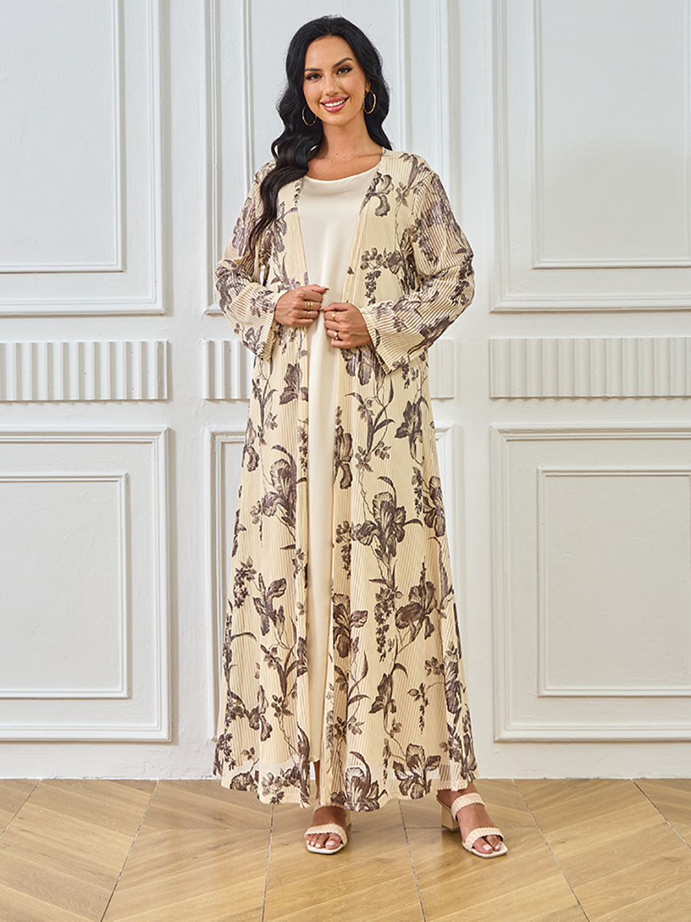 Middle East 2024 Summer New Fashion Gold-Embossed Muslim Dress Dubai Travel Cardigan Robe European And American Women's_ecoleips.com