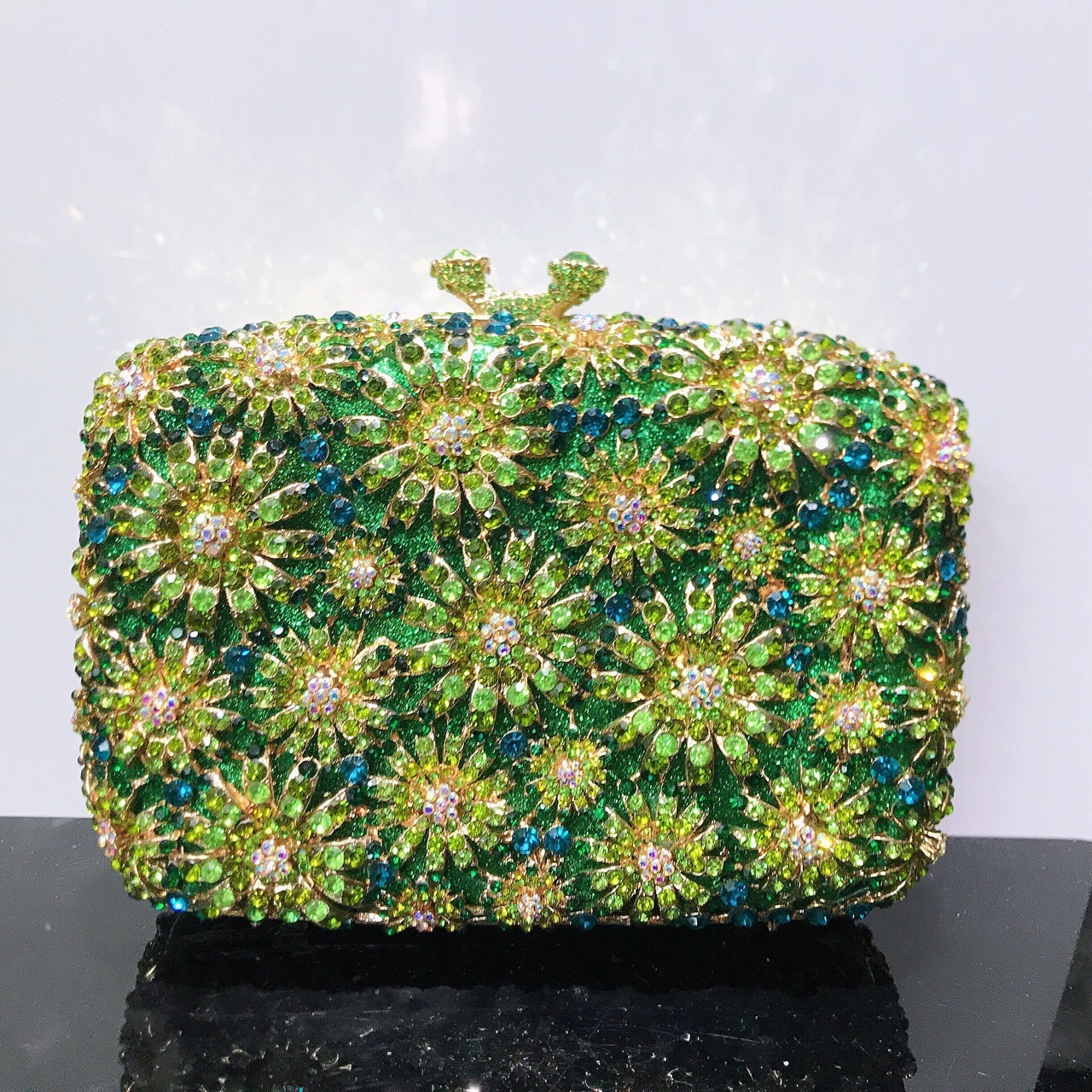 Dente de león hueco con patrón de diamantes bolsas de banquete europeas y estadounidenses cruzados diamantes bolsas de mano bolsas de noche de mujer embrague