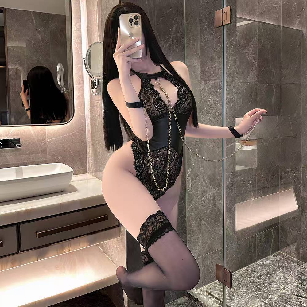 Lace Hollow-Out Bodysuit with Metal Chain Halter Neck, Black Polyester Lingerie Set — detail image 5