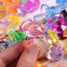 戒指造型儿童宝石特大塑料钻戒道具摆件收藏水晶首饰奖励幼儿园跨