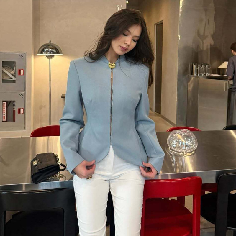 2026 New European and American Style Slim-Fit Asymmetrical Blazer with Long Sleeves, Elegant and High-End Women's Top