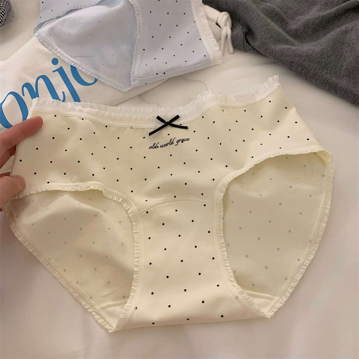 2026 Spring Summer Star Antibacterial Scattered 10 Underwear a Breathable Women's Long-Crotch Comfortable Foam Briefs