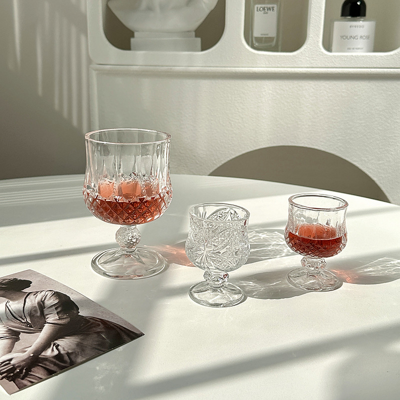Tazas de vino de alta calidad, tazas de diamantes en relieve retro, tazas de vidrio, tazas de champán, tazas de jugo