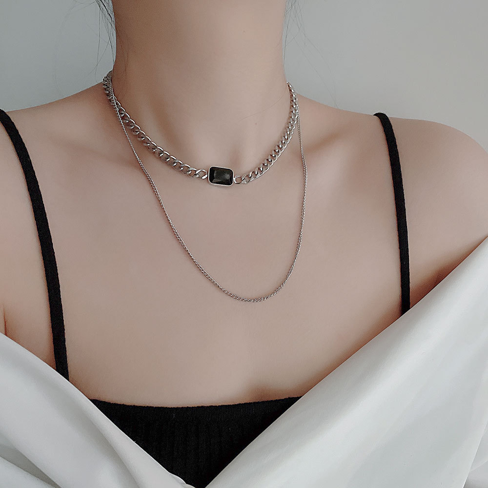 Luxe parelketting voor dames met magnetische sluiting_voghion.com