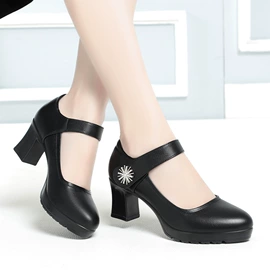 女式时装单鞋;女式棉鞋;女式皮靴