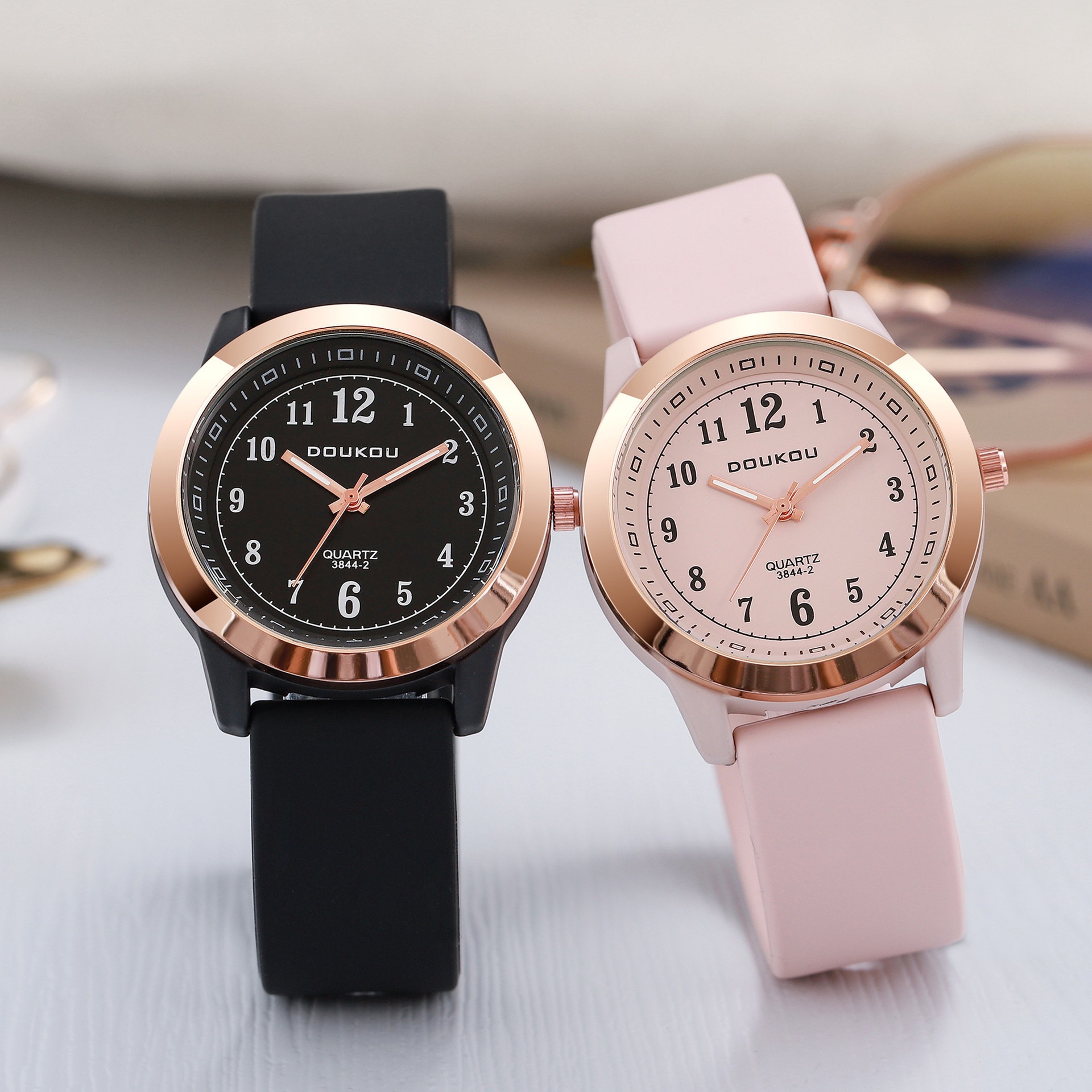 New Style Versatile Fashion Women's Watch, Niche Style, Simple and Elegant, Waterproof for Daily Use, Suitable for Male Students