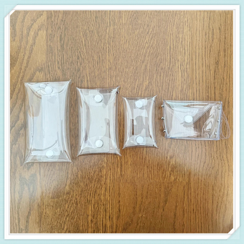 泡泡玛特盲盒展示盒收纳包 透明PVC零钱包钥匙包遛娃小挂包晒