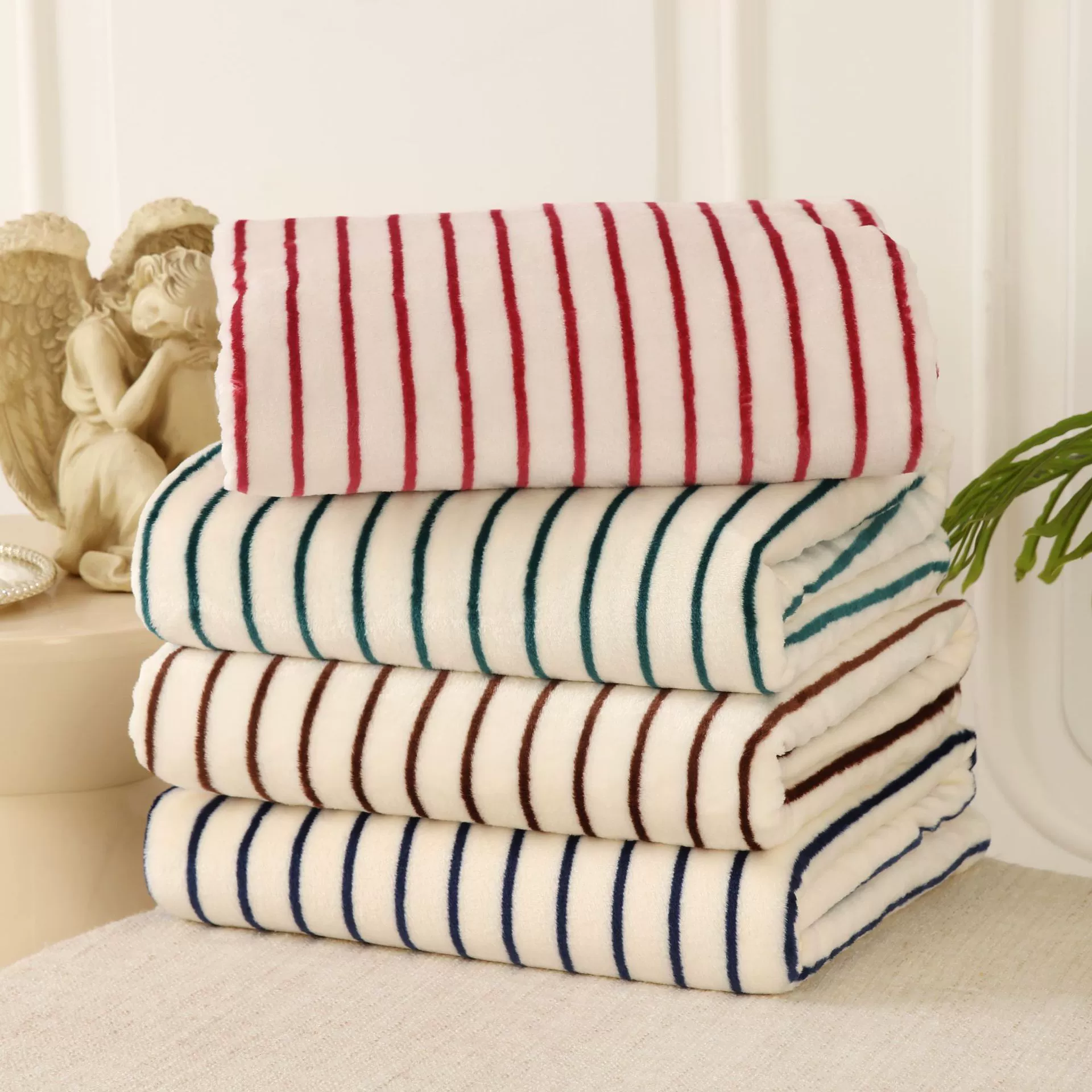 Трансграничная Внешняя торговля Полосатое фланелевое одеяло Коралловое Флисовое одеяло молочный флис диван одеяло шаль одеяло оптовая продажа с фабрики