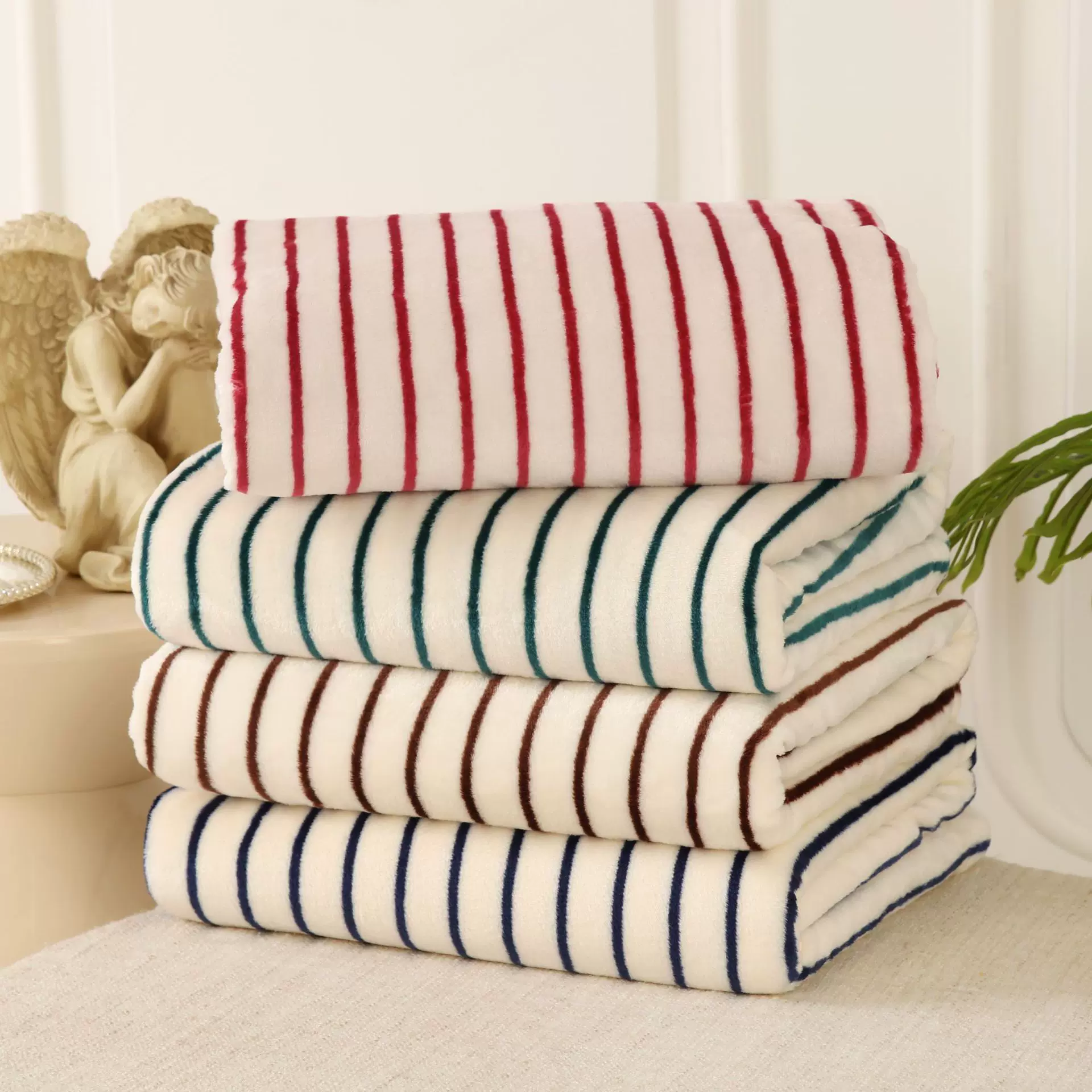 跨境外贸条纹法莱绒毛毯珊瑚绒毯子牛奶绒沙发盖毯披肩毯厂家批发