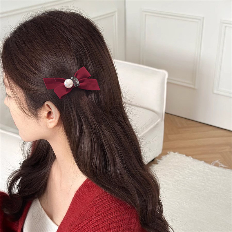 Terciopelo rojo pequeño arco de viento dulce temperamento princesa clips de bordes de alta sensación de diamante de boca de pato clips de cabello