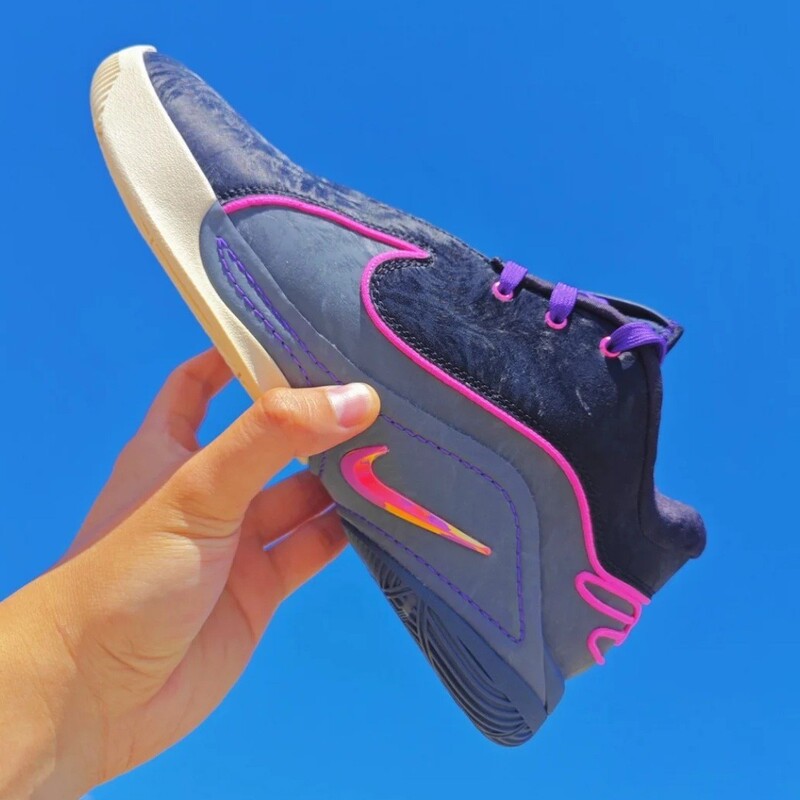 Lebron22Ep Comfortable, Fashionable and Versatile Non-Slip Wear-Resistant Low-Cut Inner Heightening Basketball Shoes for Men and Women in Black, Gray and Purple