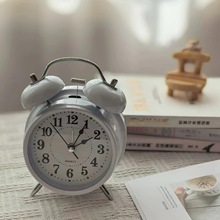 客厅简约金属闹钟学生专用网红高级感桌面床头起床儿童小闹钟批发