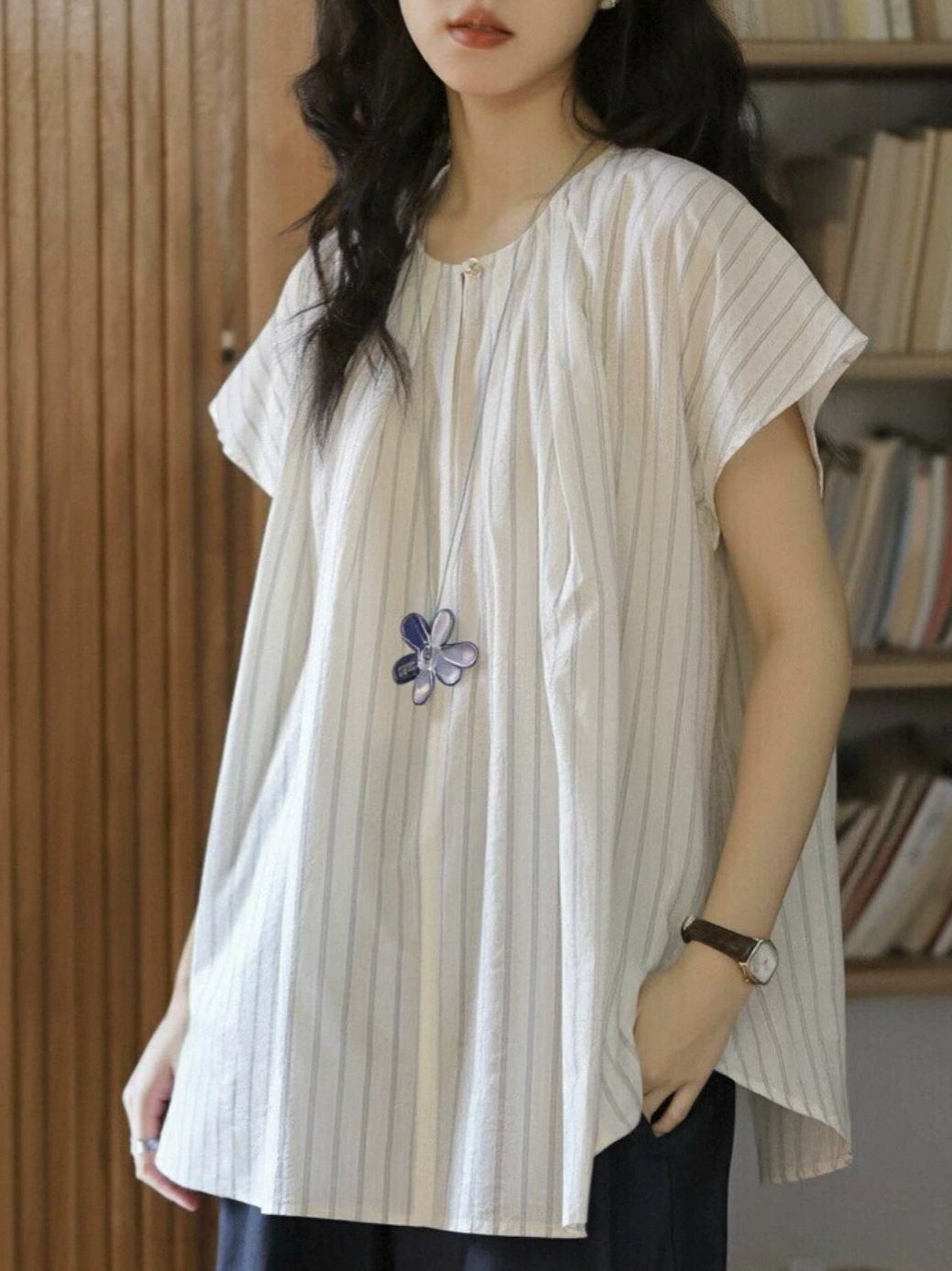 summer cute Japanese shirt with a round collar